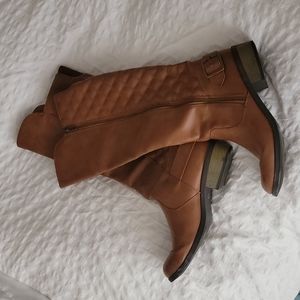 Quilted knee boots